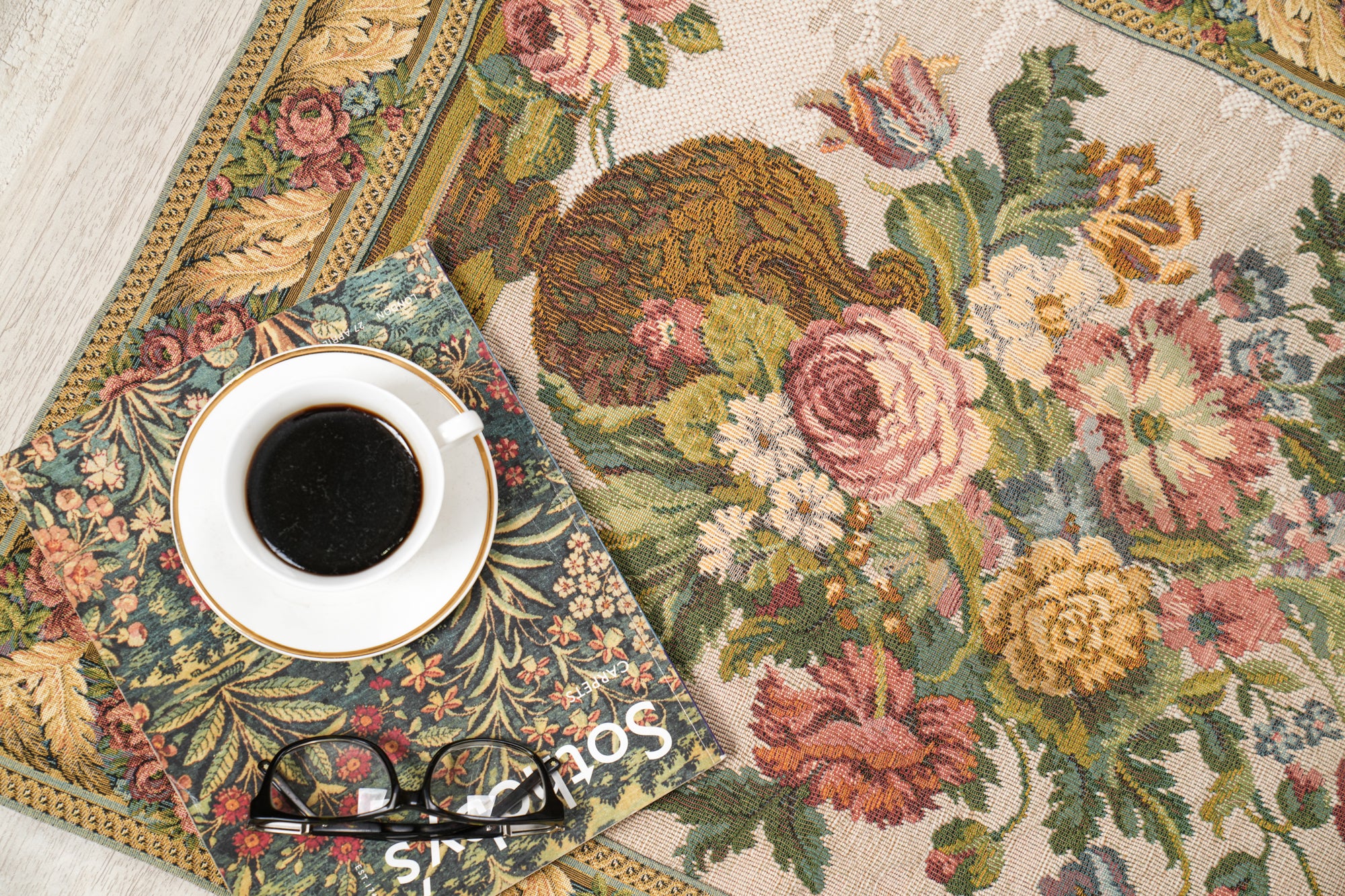 Vintage European loom tapestry 2'7" x 2' (Bouquet)