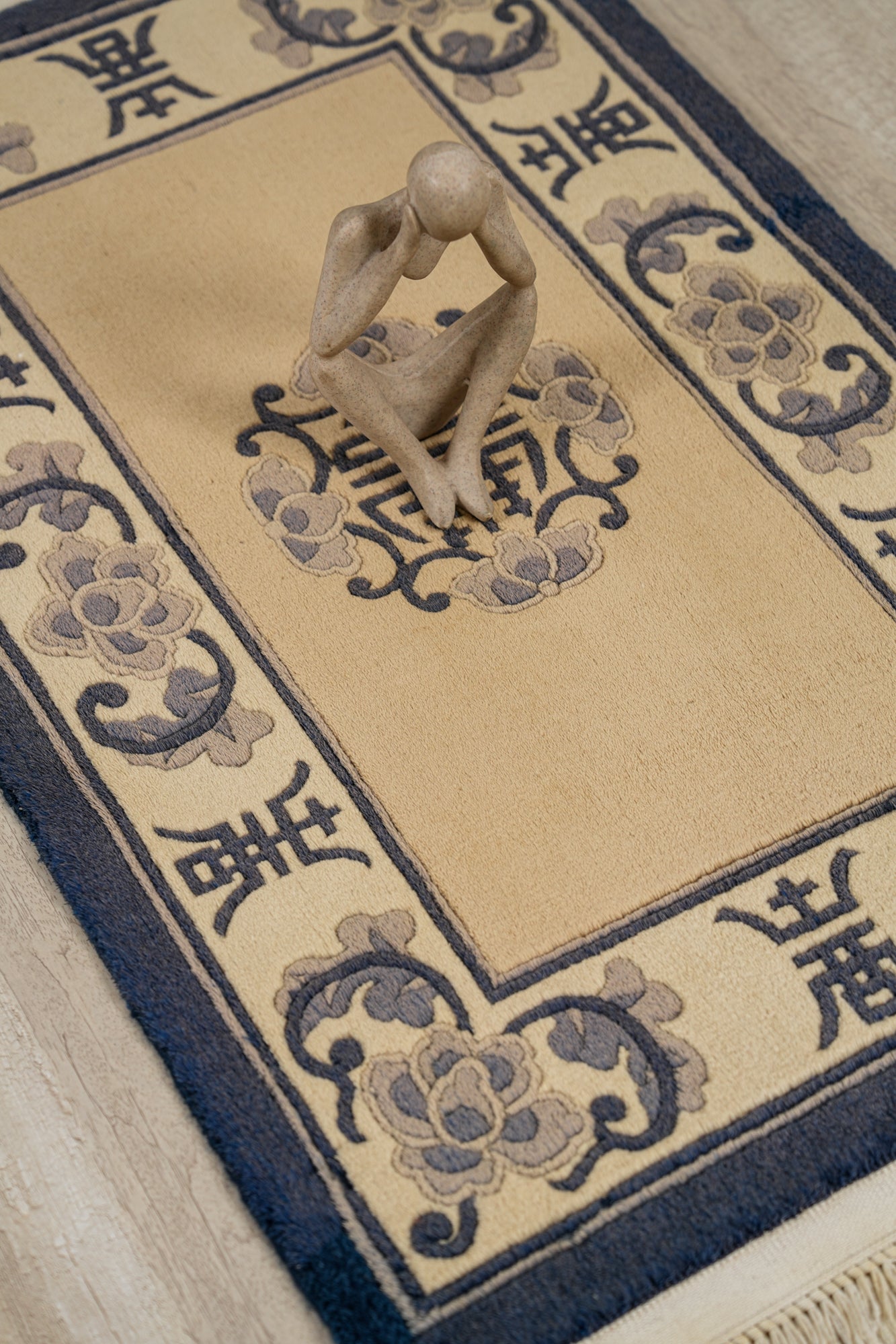 Vintage Peking Rug 3'2" x 2'