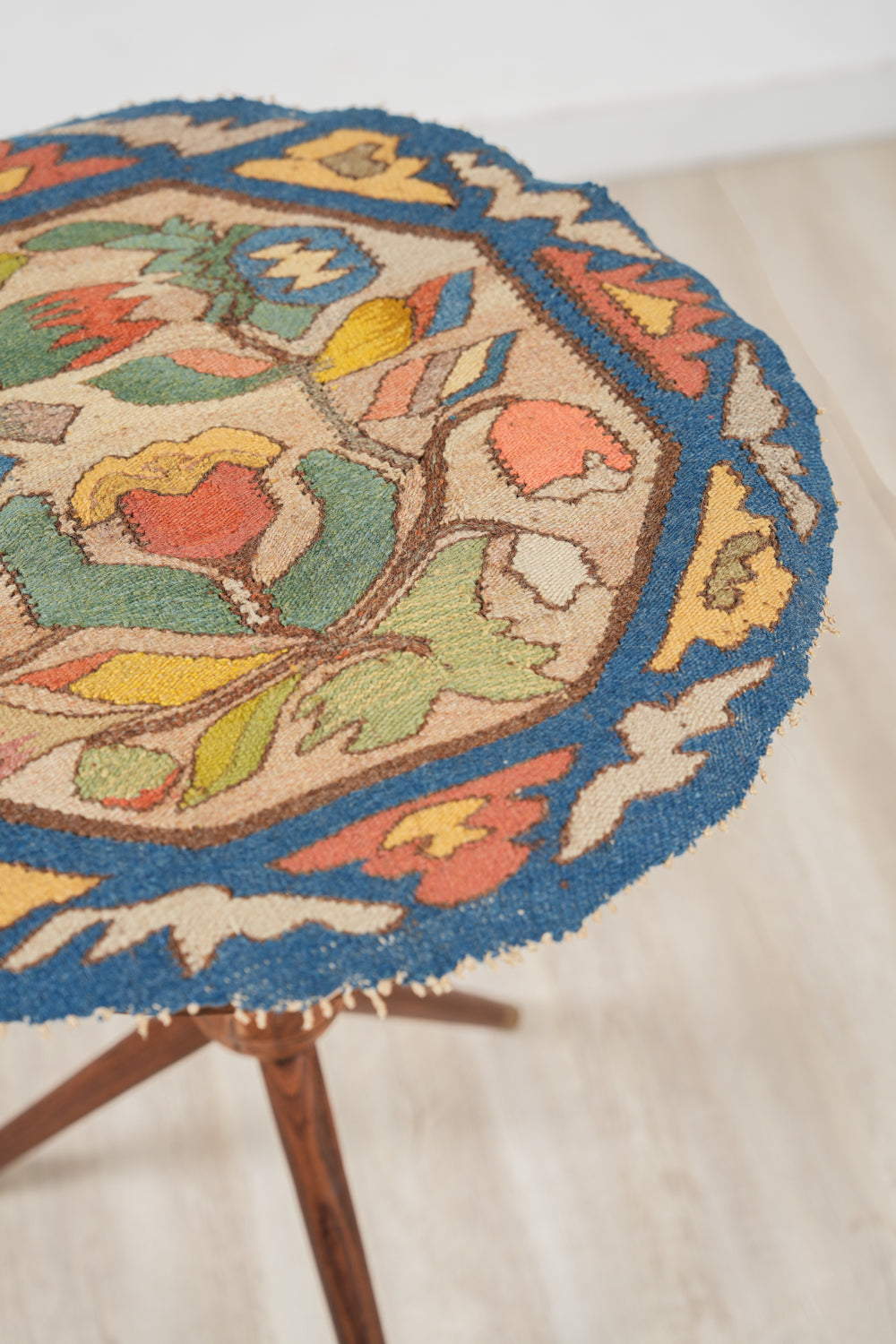 Vintage Scandinavian Flemish Round Tapestry 2' x 1'10"