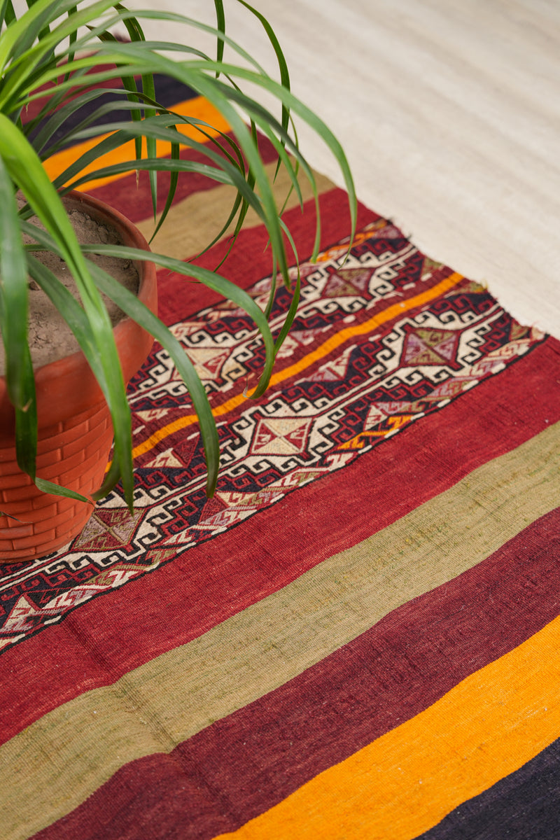 Vintage Malatya Kilim 4'10" x 4'7"
