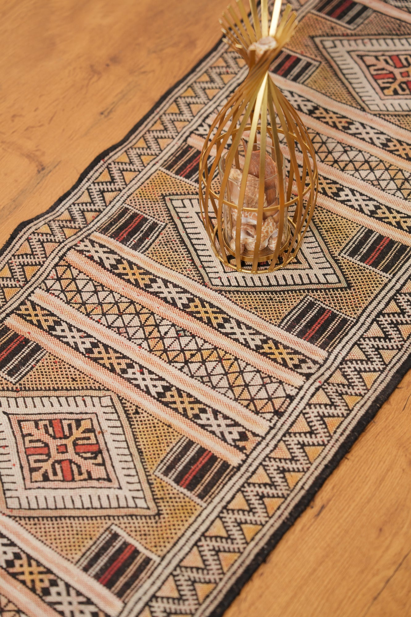 Vintage Moroccan Berber Kilim 3'9" x 1'6"