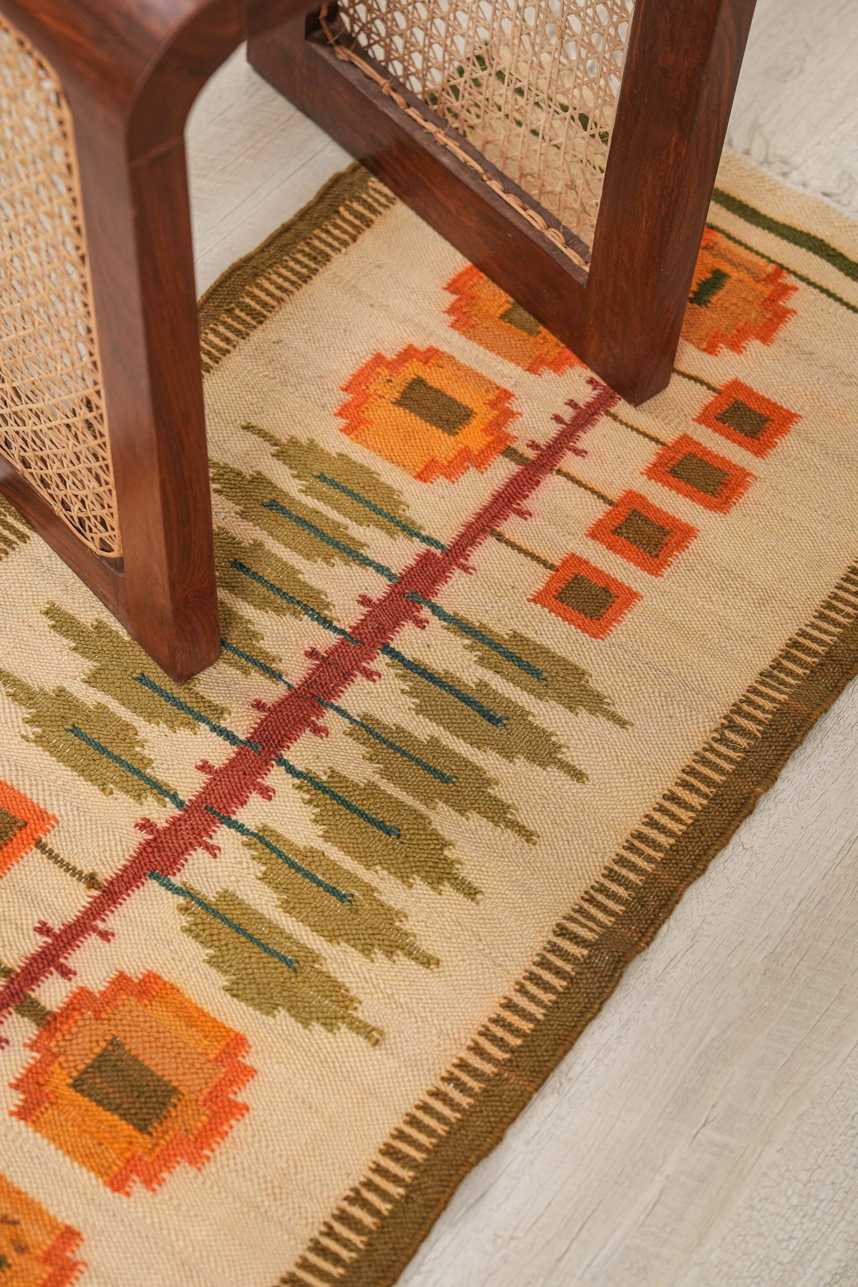 Vintage Polish Floral Kilim 3'9" X 1'8"