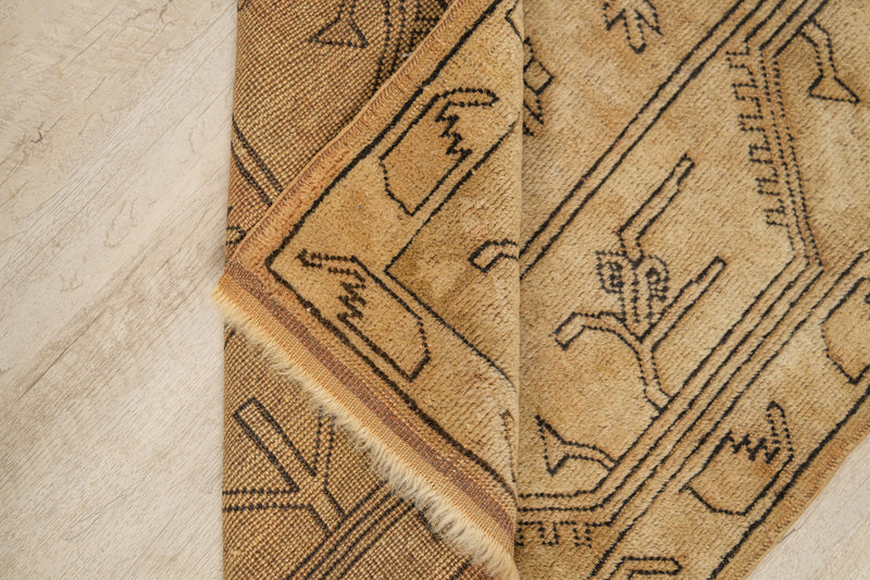 Vintage Turkish Milas Runner Rug 9'8" X 2'7"