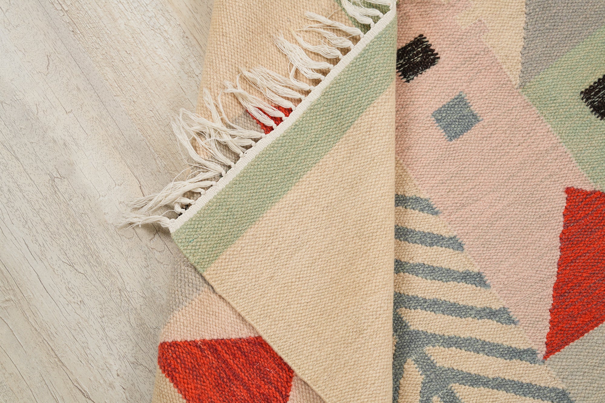 Vintage Scandinavian Rolakan kilim 5'9" x 3'6"