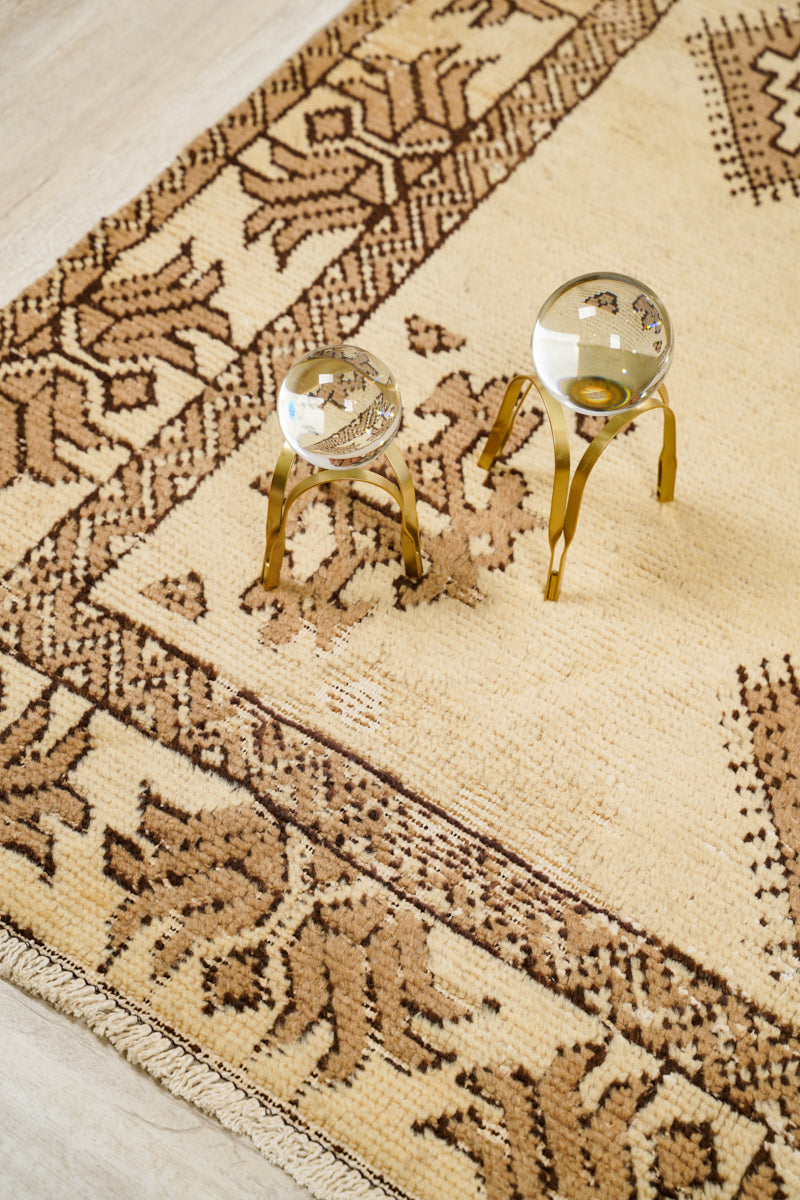 vintage Moroccan rug 7'2" x 5'