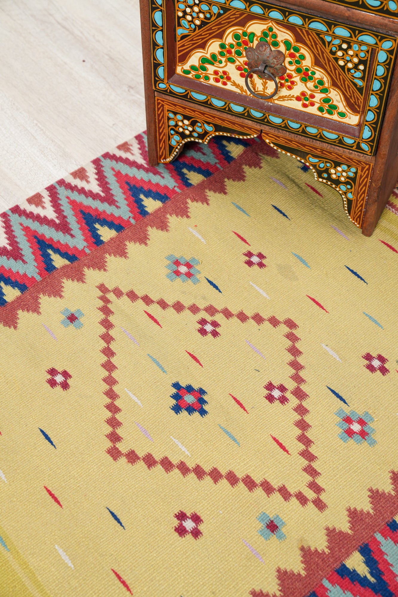 Vintage Turkish tribal Kilim 4'6" x 2'8"