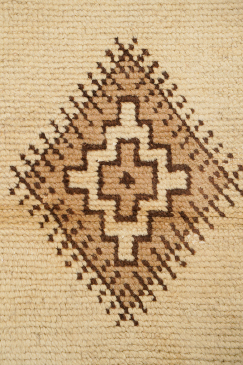 vintage Moroccan rug 7'2" x 5'