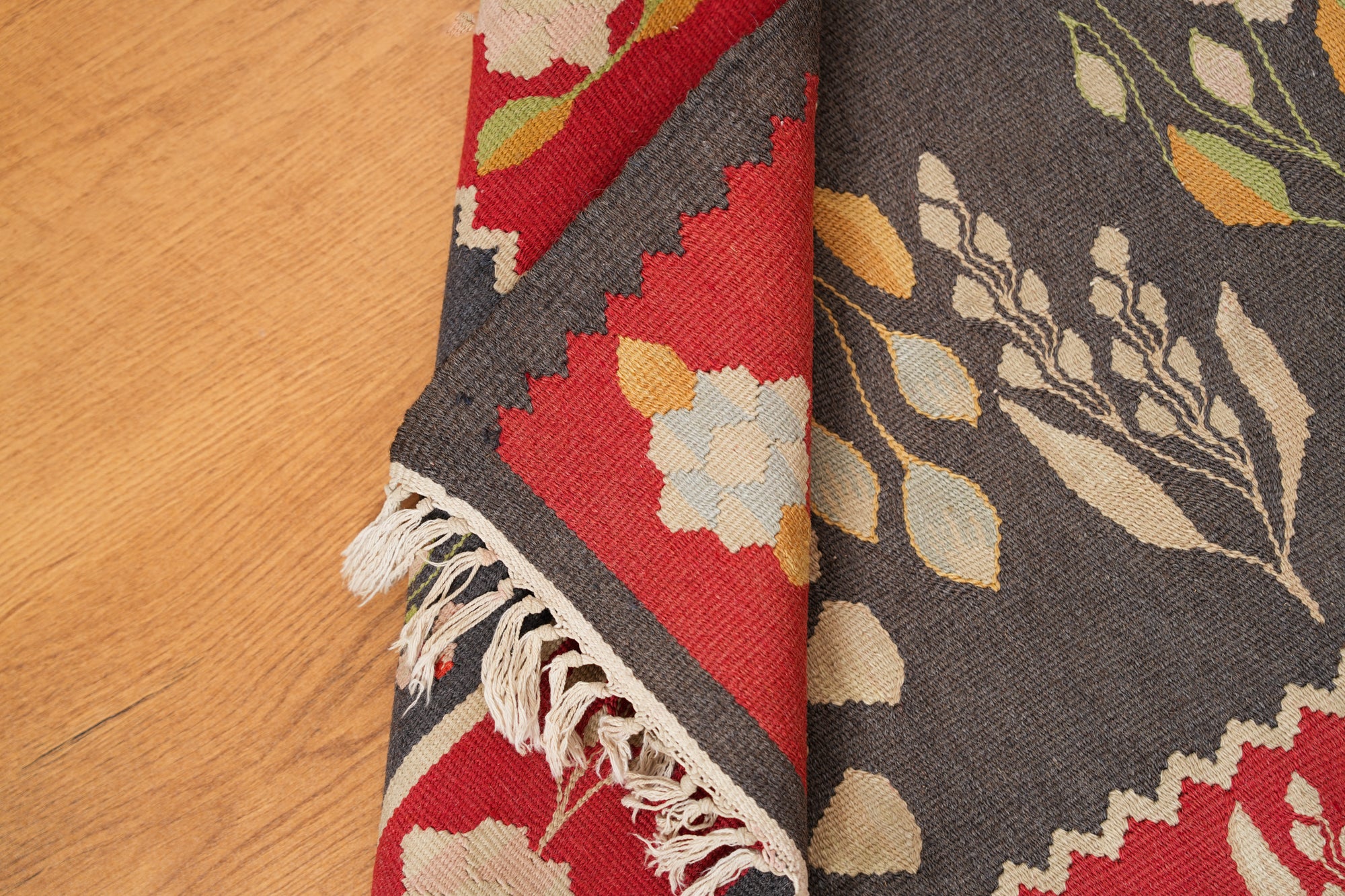 Vintage European Oltenia kilim 3'9" x 2'1"