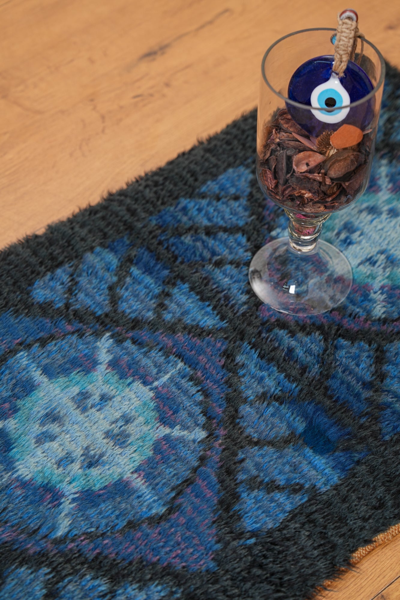 Vintage Scandinavian Rya Rug 2'10" x 1'8"