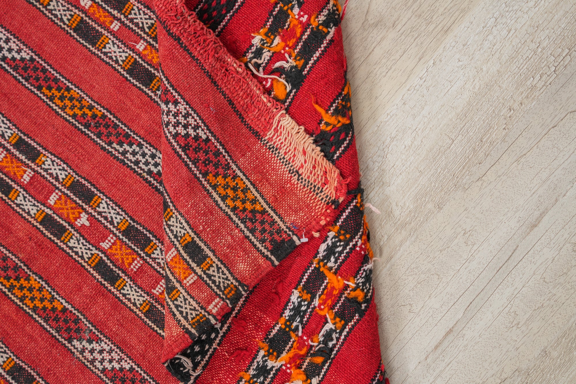 Vintage Moroccan Zemmouri Kilim 4'3" x 2'7"