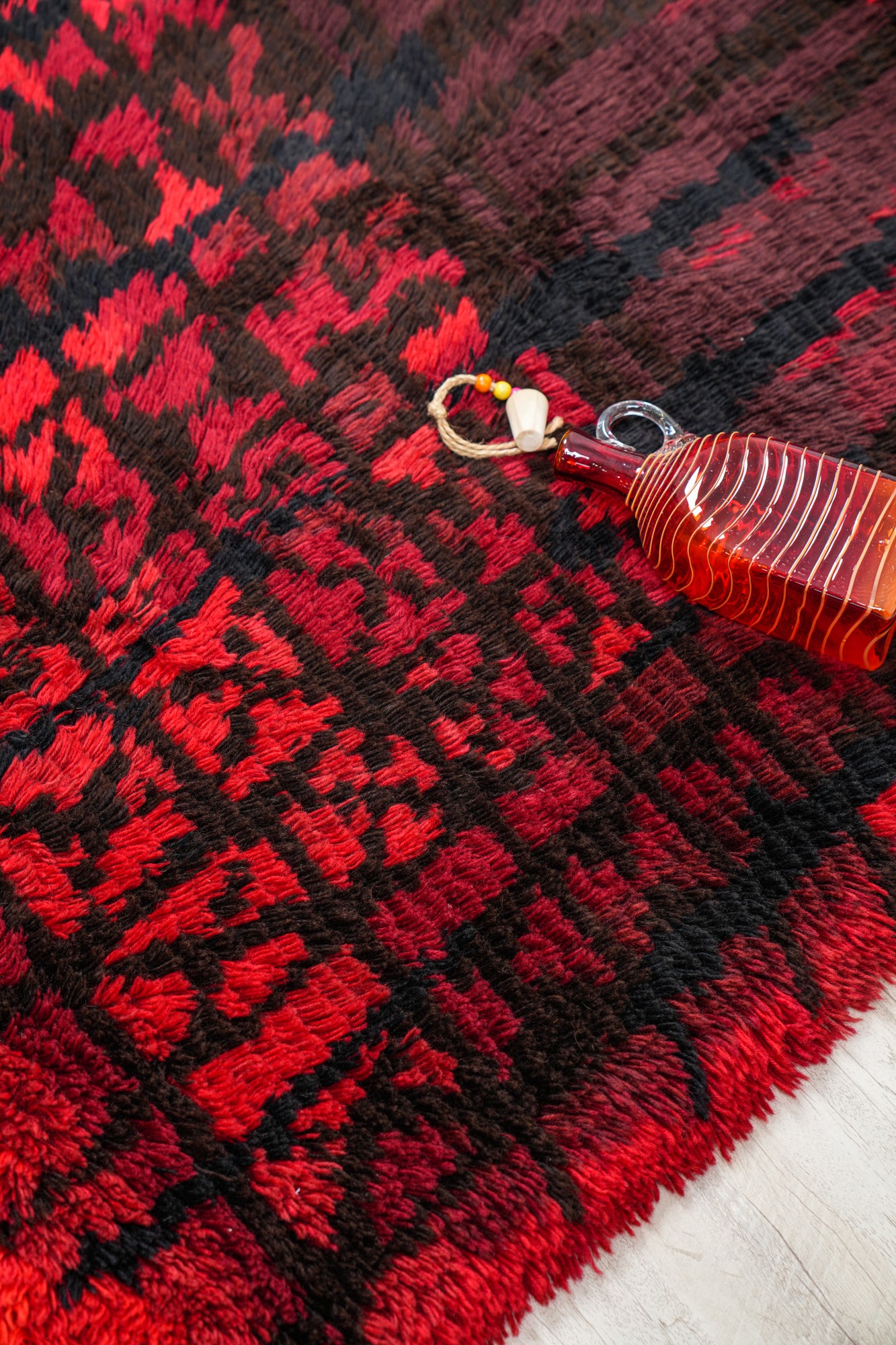 Vintage Finnish Ryijy Rya Rug 6'2" x 4'1" (Täysikuu Full moon)
