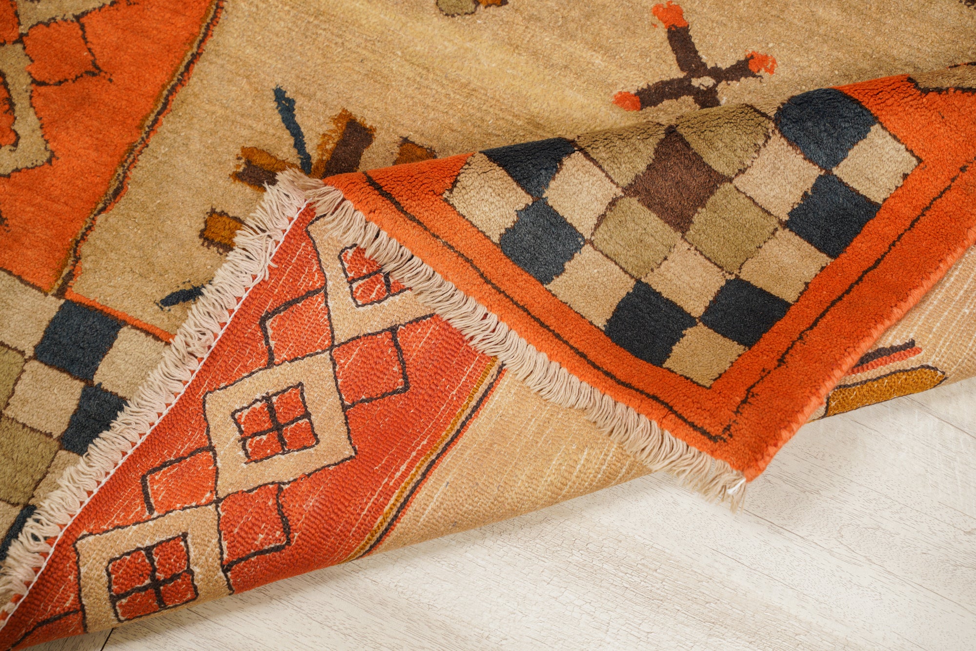 VINTAGE GERMAN HAND-HOOKED RUG 5'7" x 3'