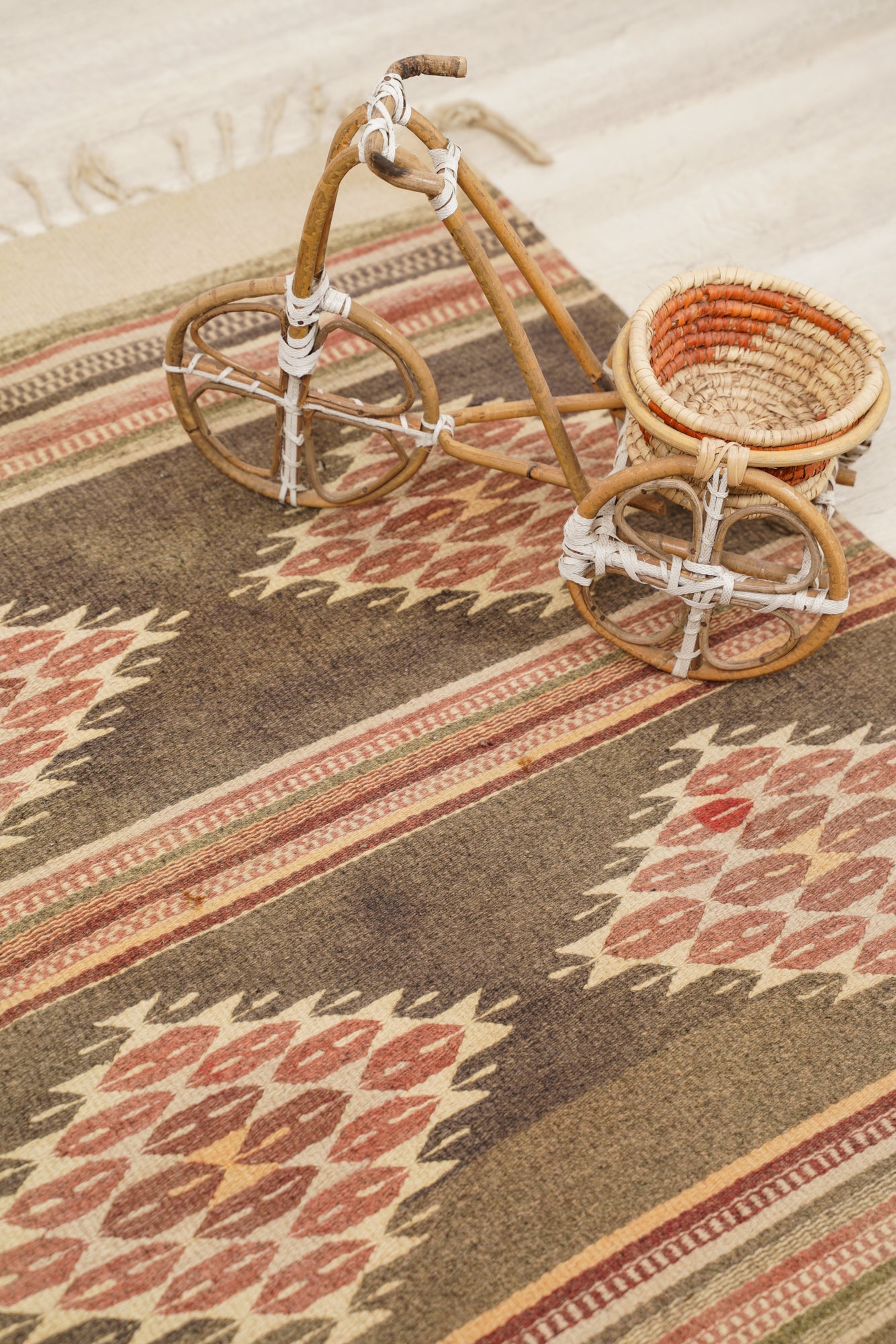 Vintage Southwest Mexican Kilim 4'9" x 2'6"