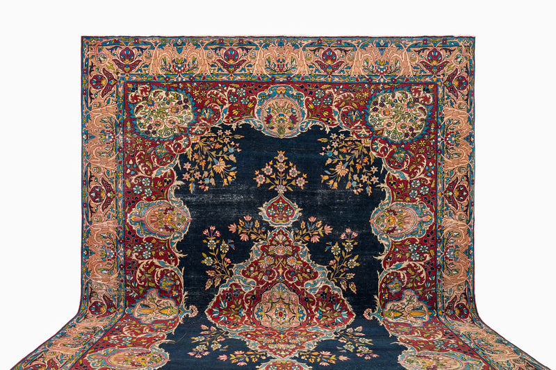 ALYS 17'2" x 12'7"