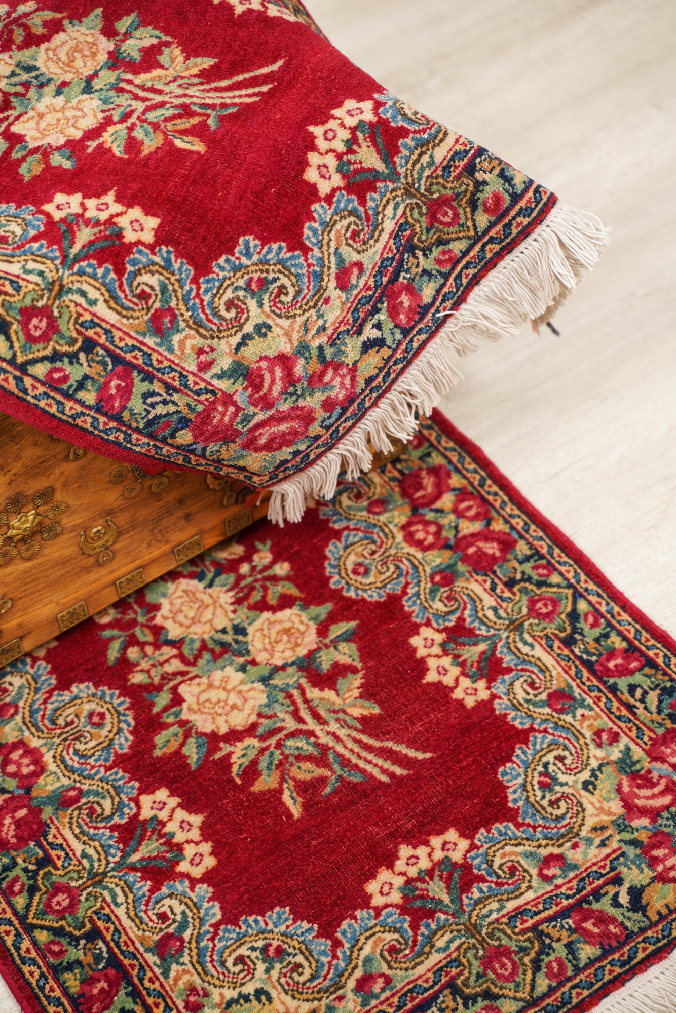 rosa rossa 2'6" x 1'9" (Pair)