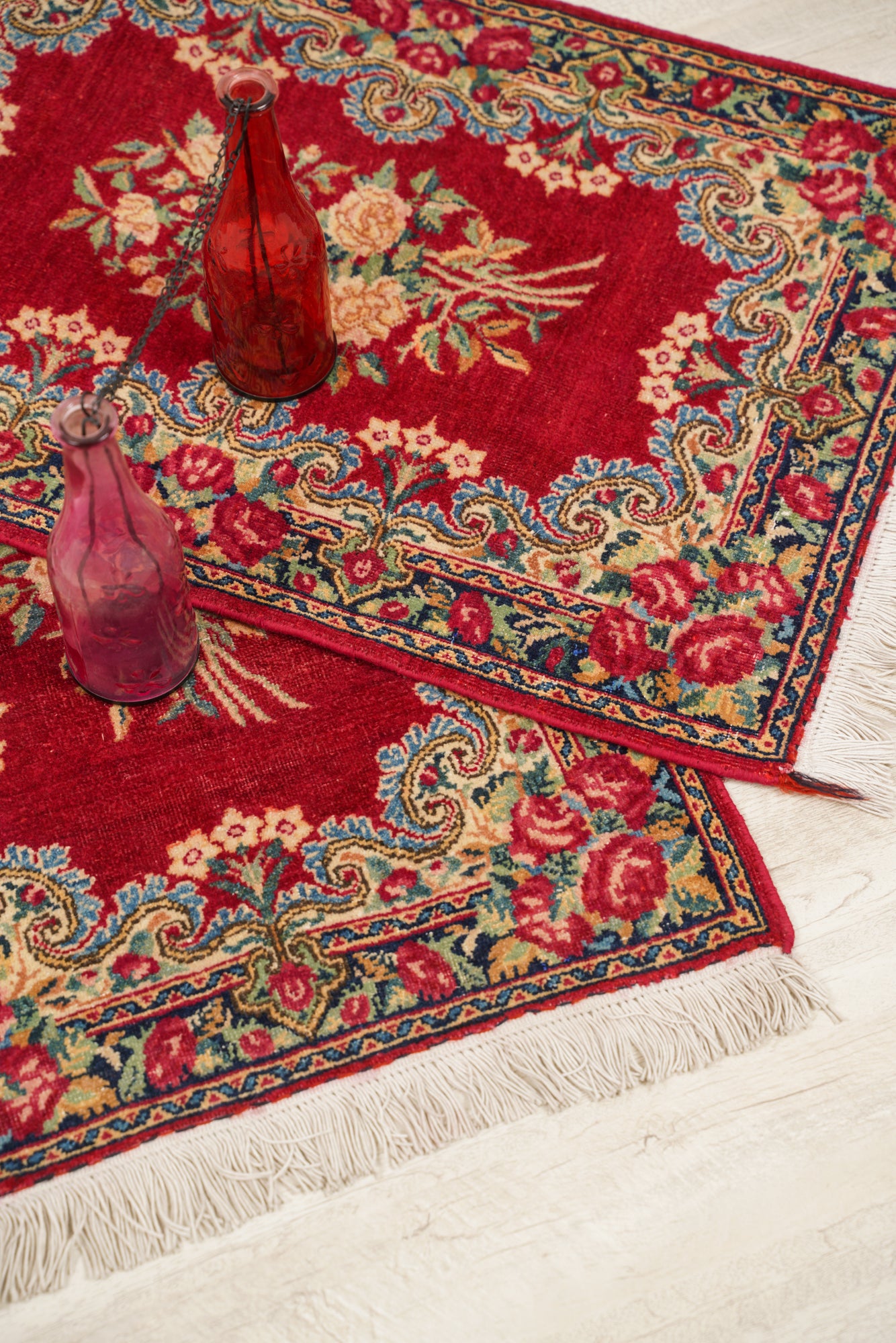 rosa rossa 2'6" x 1'9" (Pair)