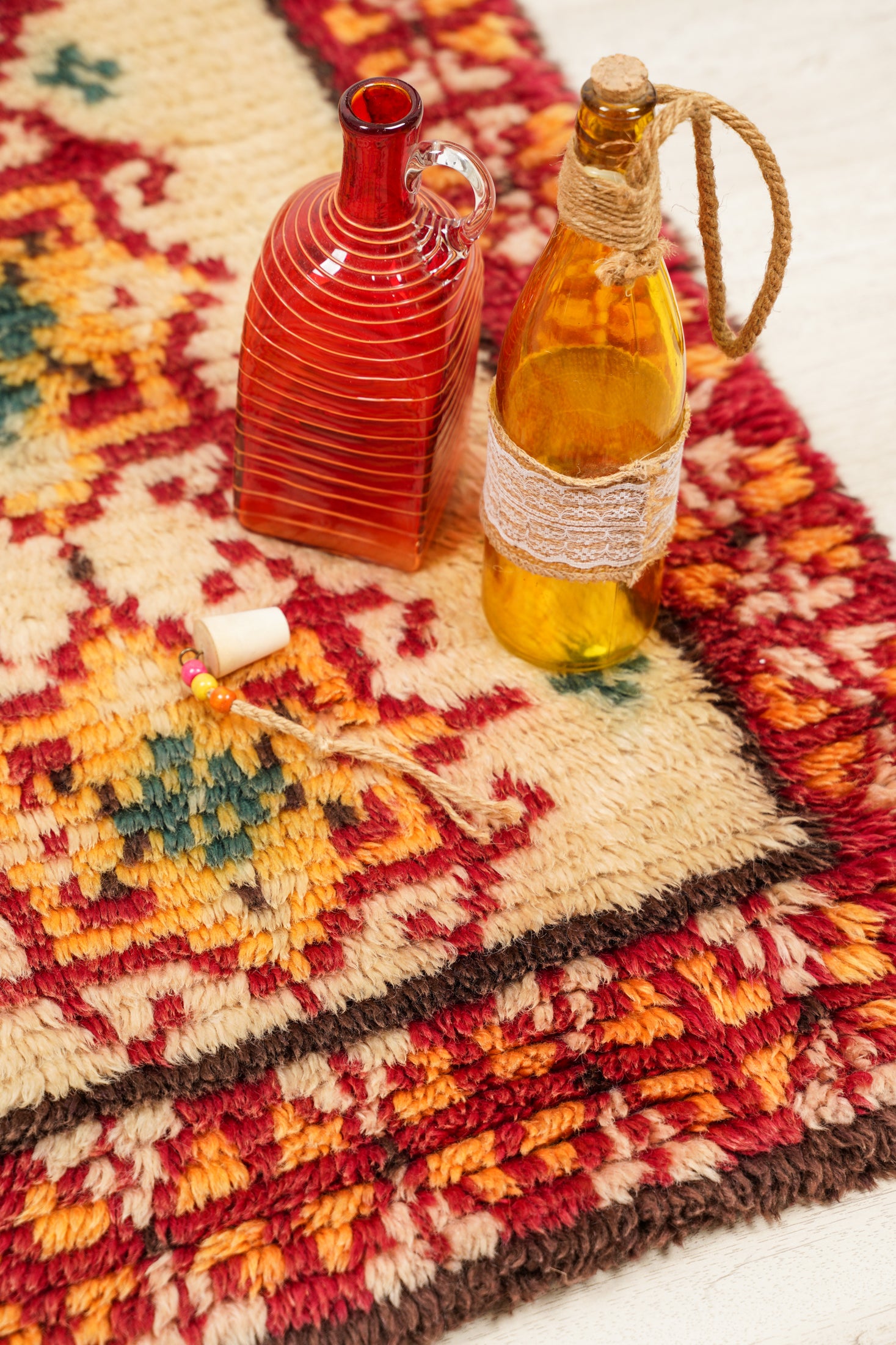 VINTAGE TURKISH TRIBAL RUG 3'2" x 2'