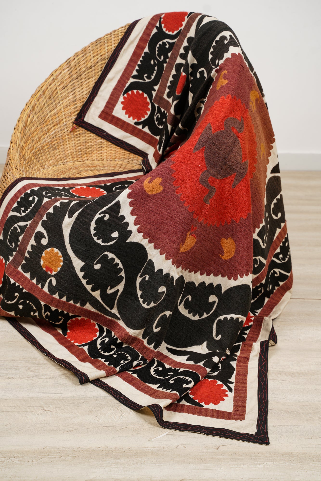 Vintage Uzbek Suzani Embroidered Textile 5'10" x 4'3"