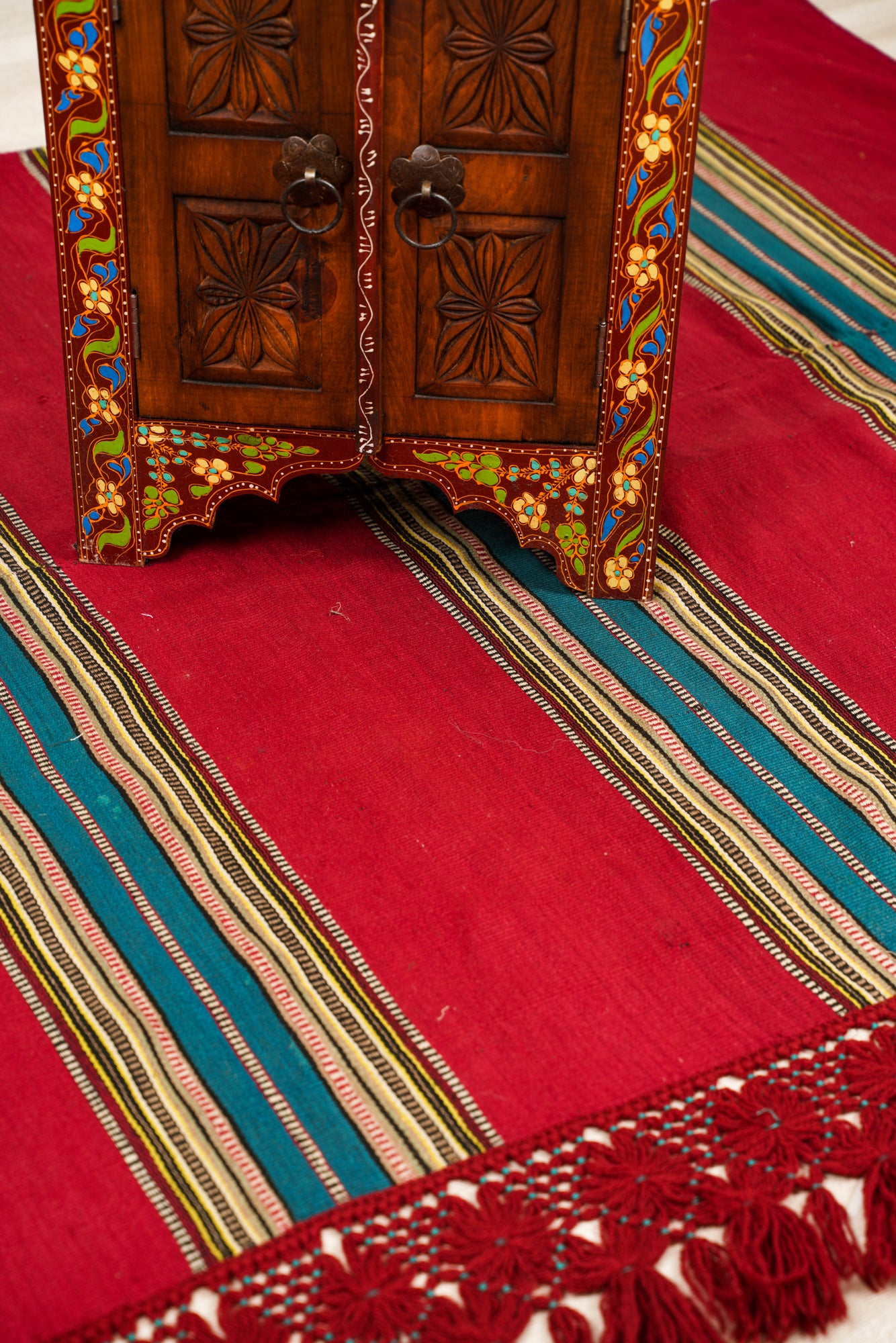 Vintage Macedonian Wool textile 6'9" x 5'