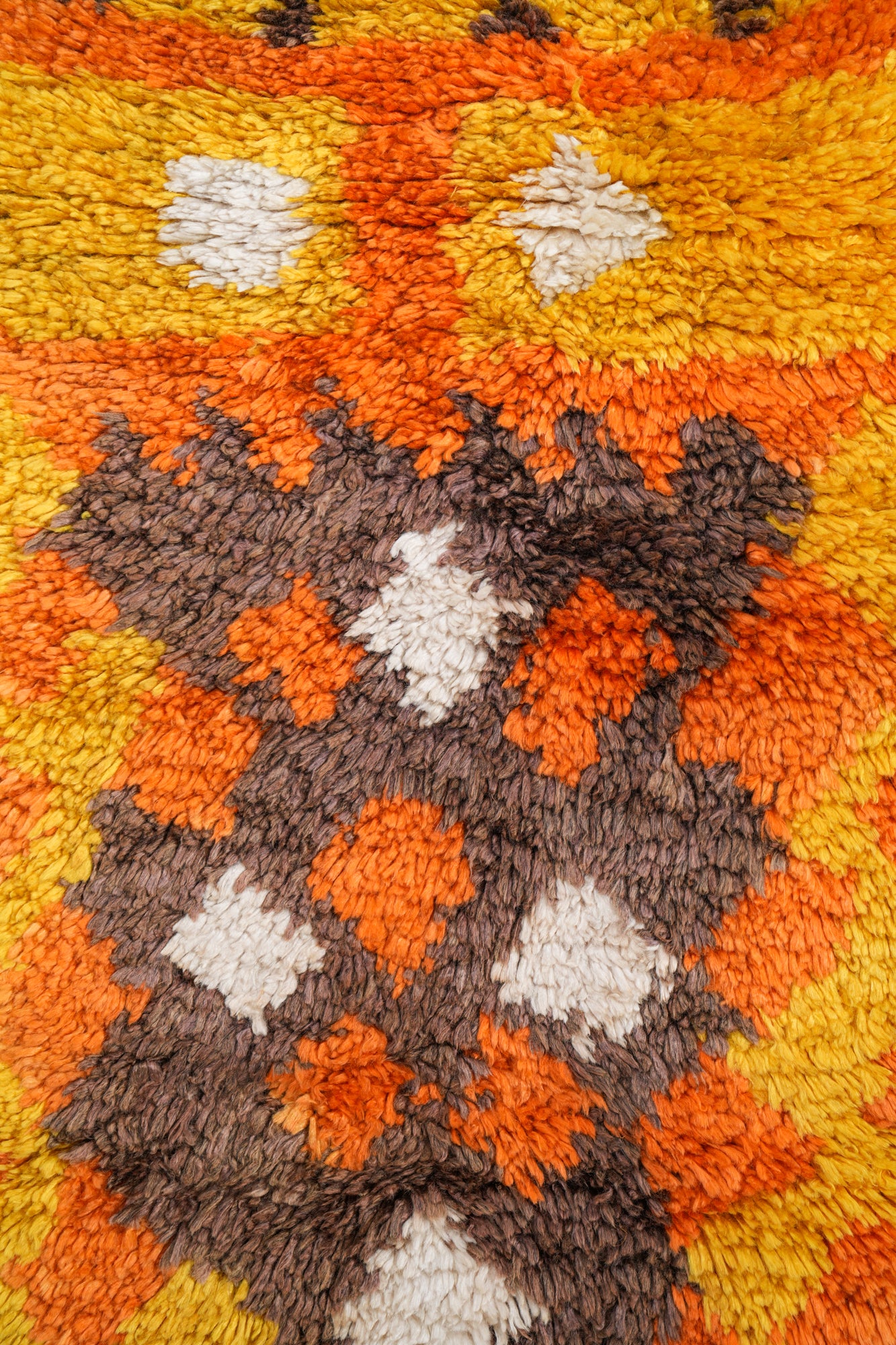 Vintage Scandinavian Rya Rug 5' x 1'9"