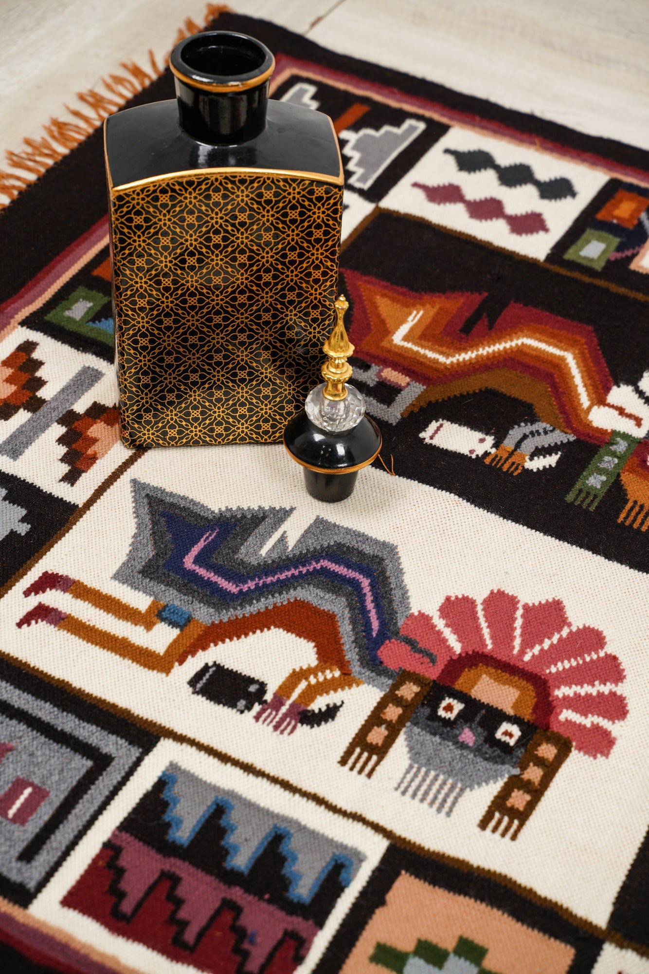 Vintage Peruvian Kilim 4'6" x 3'2"