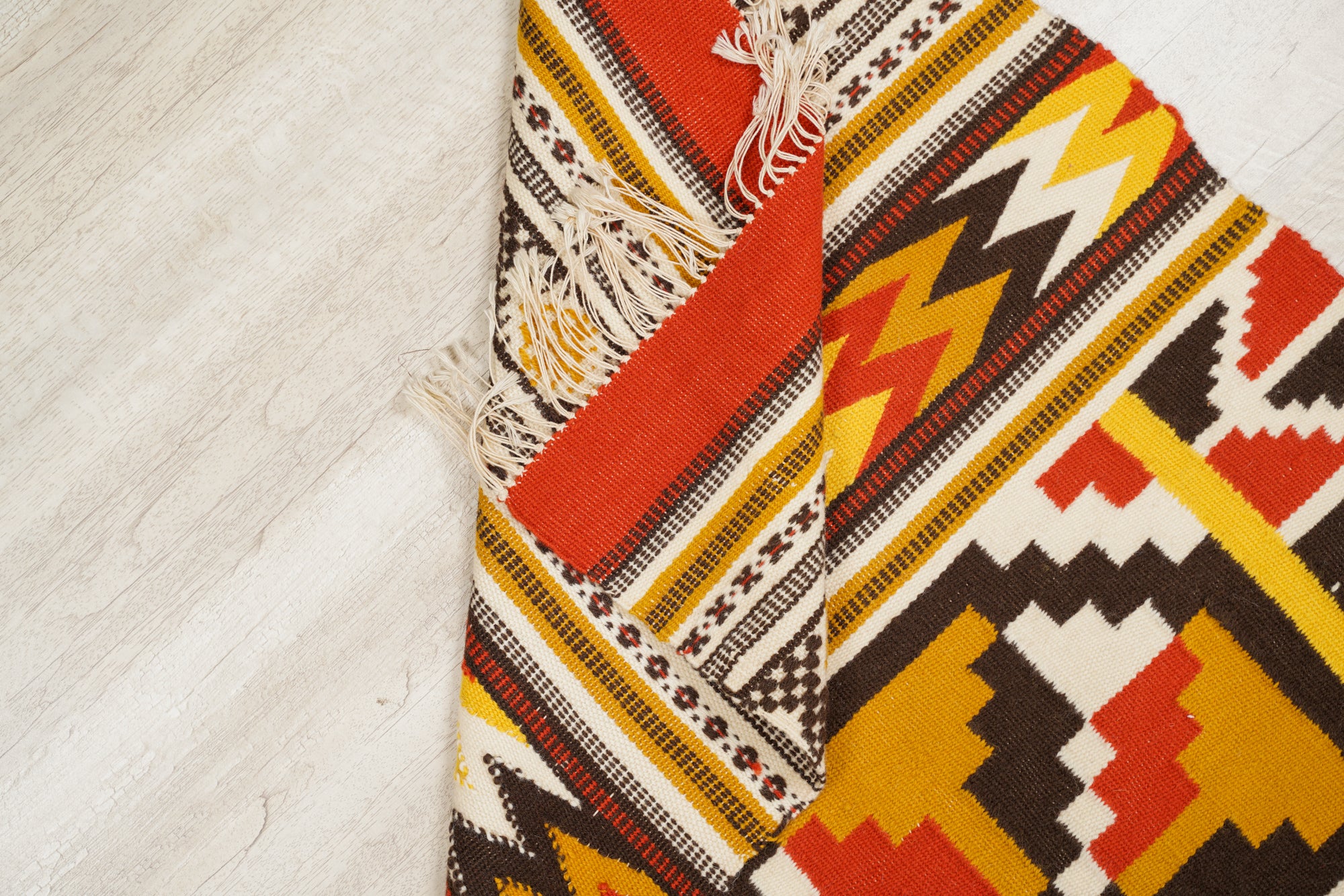 VINTAGE SCANDINAVIAN TEXTILE 5'4" x 2'1"