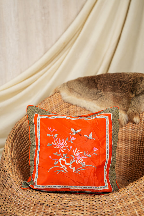 vintage Chinese silk Dun Huang embroidery cushion 1'4" x 1'4"