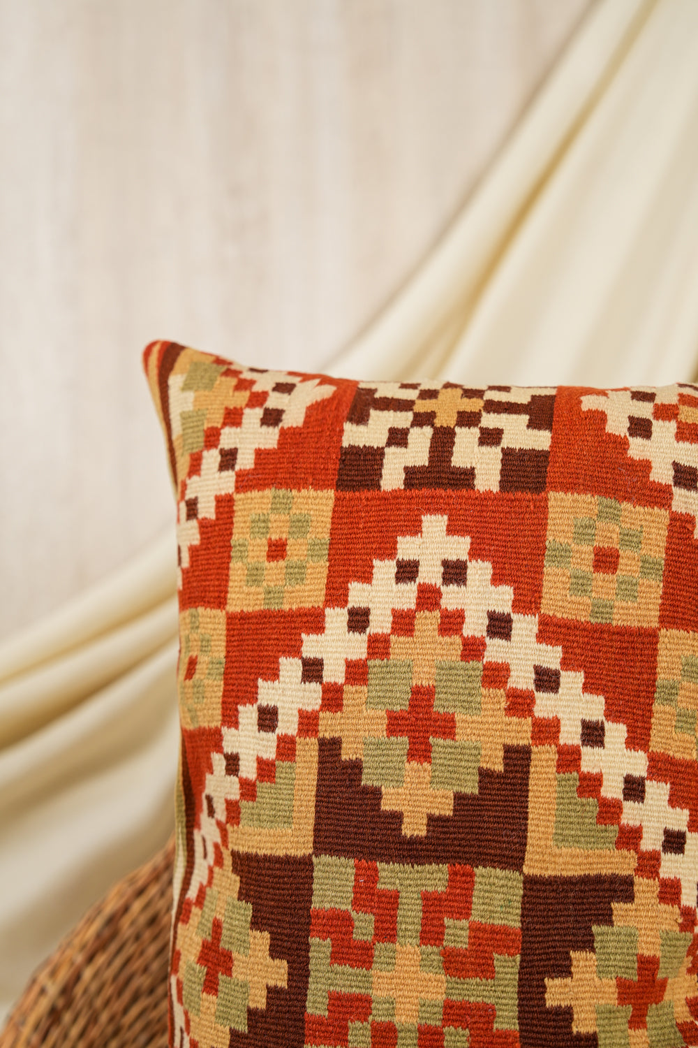 Vintage & Antique Cushions