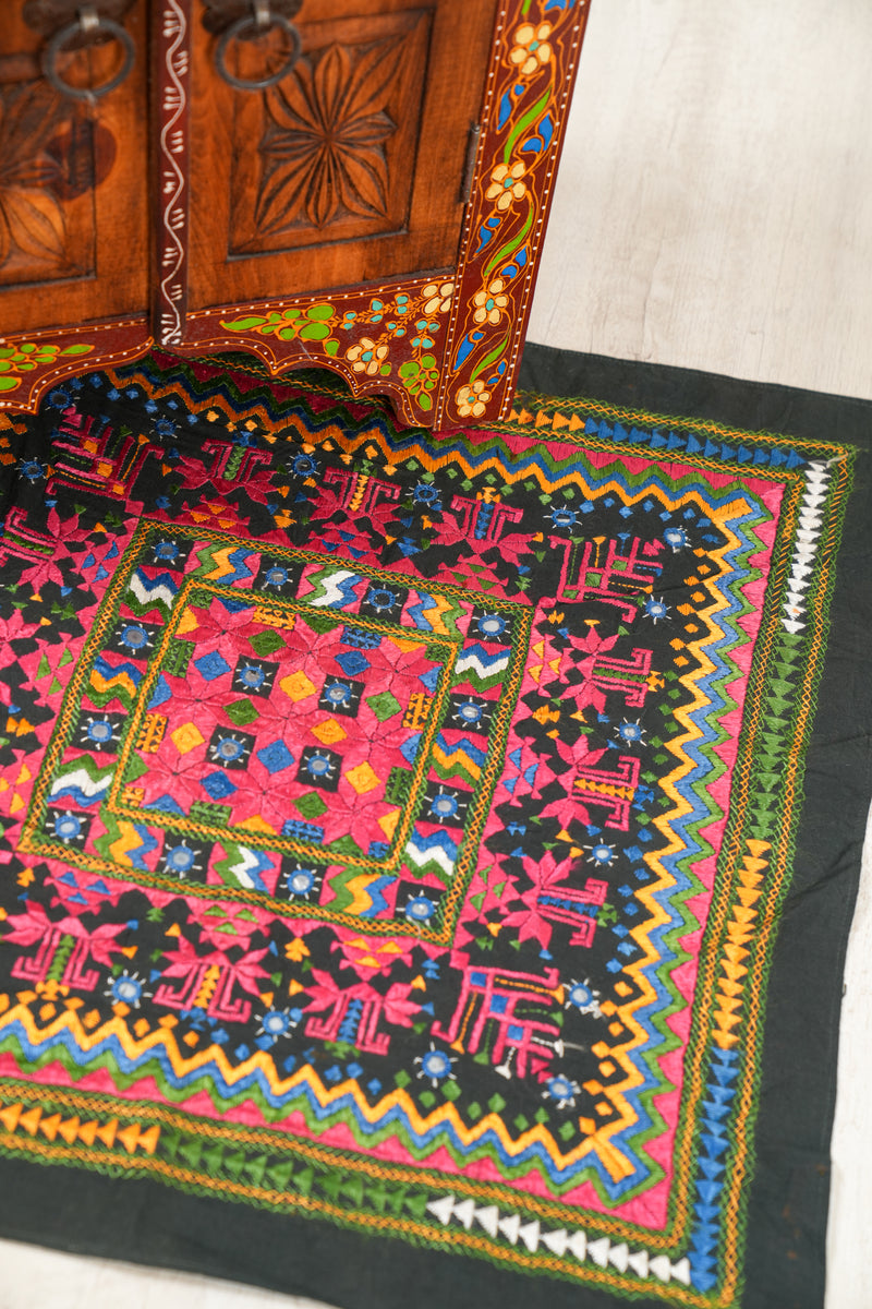 Vintage Indian Phulkari Embroidery 2'2" x 2'2"