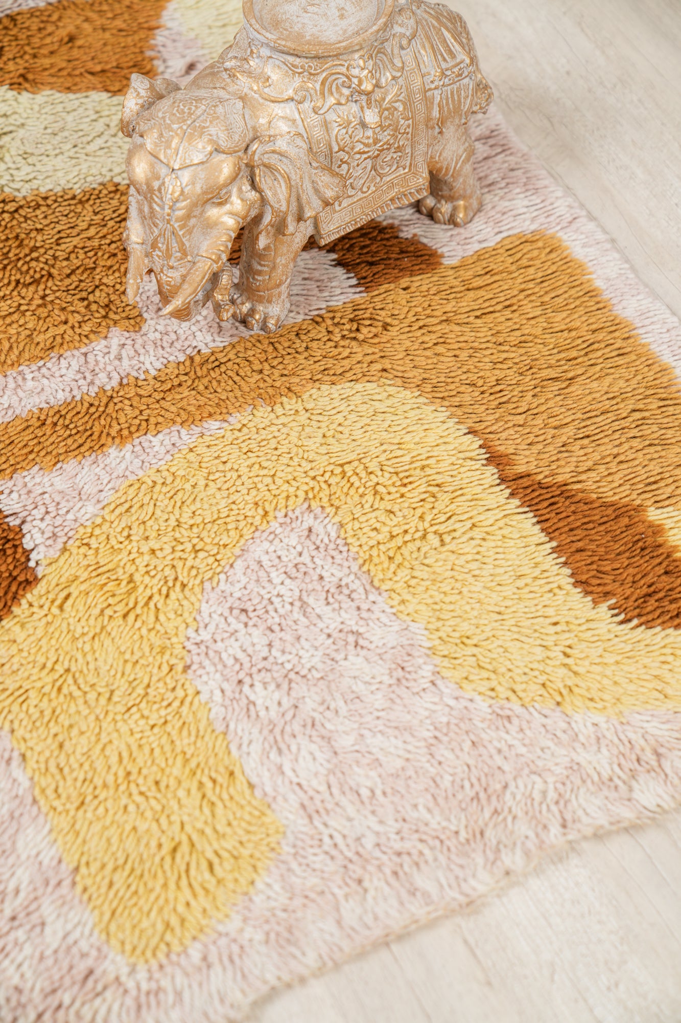 Vintage Scandinavian Rya Rug 4'6" x 2'4"