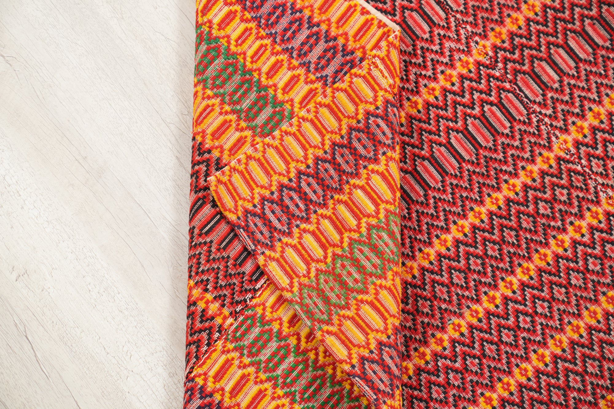 Vintage Scandinavian Textile 7' x 5'