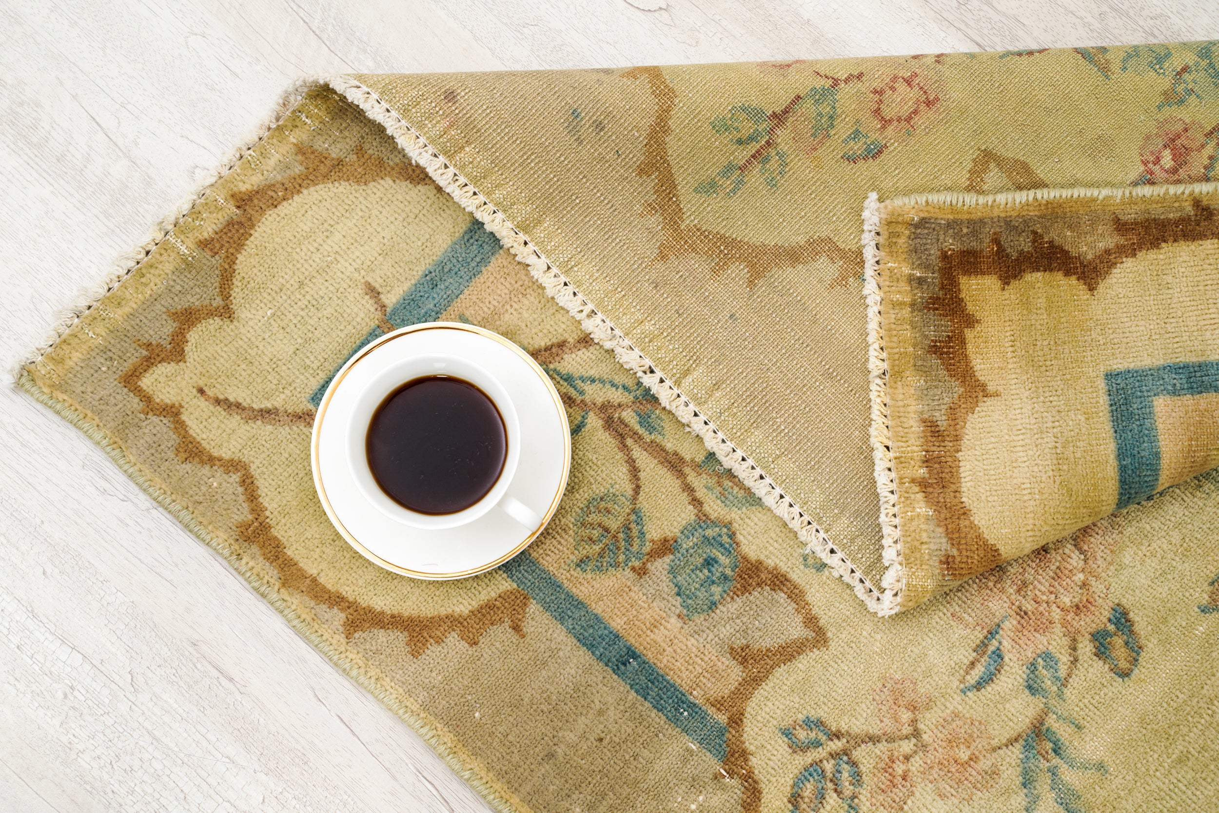 Vintage Pakistani Floral Rug 5' x 3'