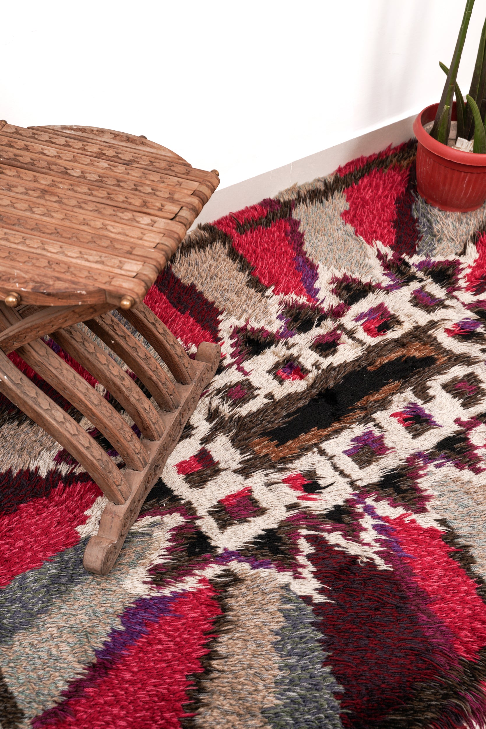 Vintage Scandinavian Rya Rug 5'4" x 3'8"